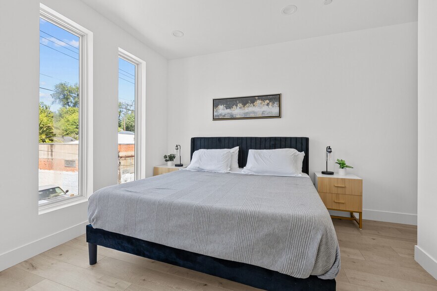 More Photos Of 1012 Uptown Aly, Sacramento Multifamily For Sale