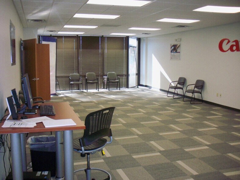 More Photos Of 8201 E 34th St, Wichita Light Distribution For Lease