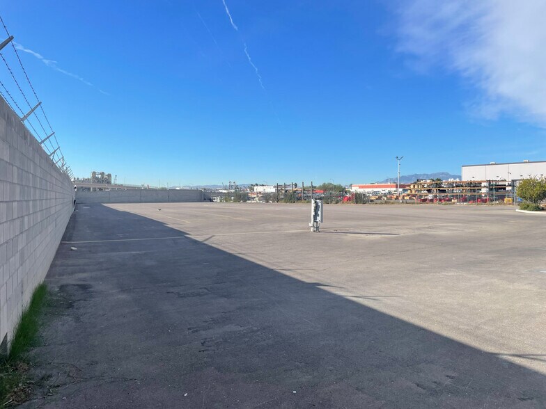 More Photos Of 4241 Reno Ave, Las Vegas Land For Lease