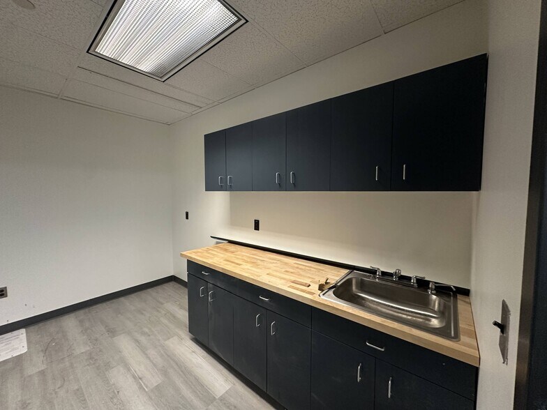 More Photos Of 4390 Route 1 N, Princeton Office For Lease