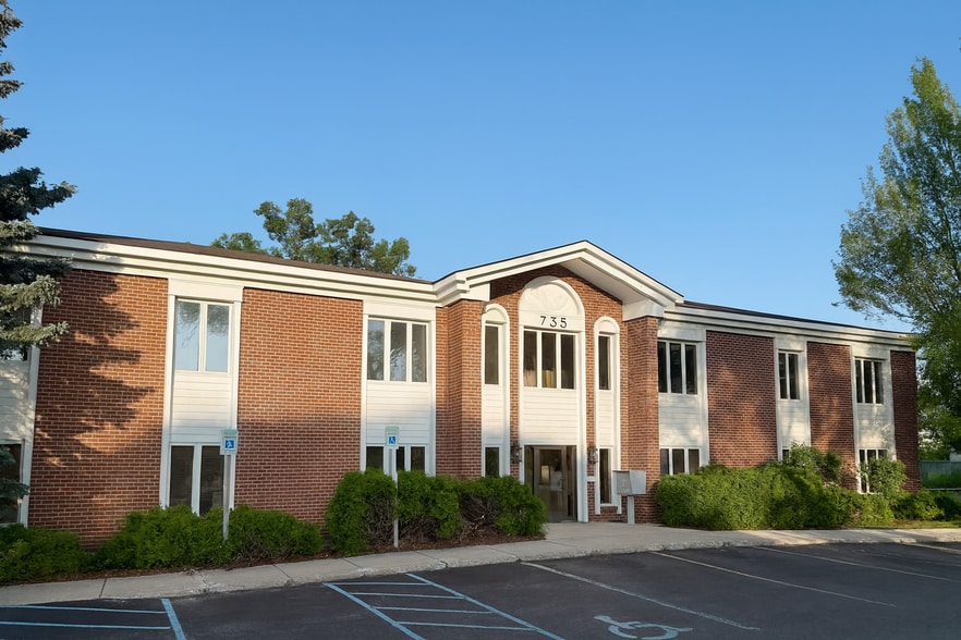 More Photos Of 735 S Garfield Ave, Traverse City Office For Lease