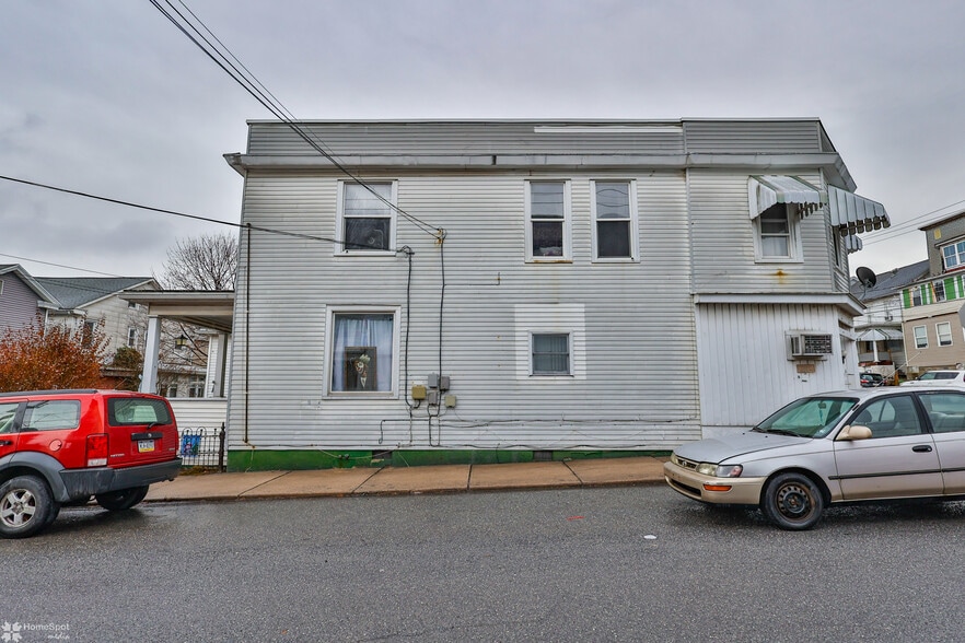 More Photos Of 301 E Bertsch St, Lansford Apartments For Sale