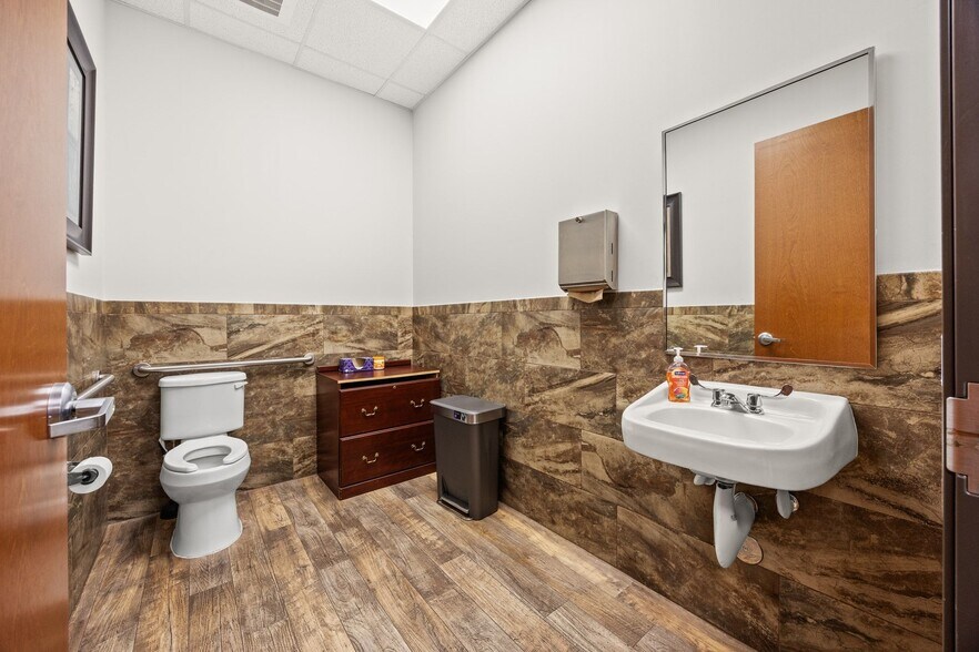 More Photos Of 301 Denali Pass, Cedar Park Office For Lease