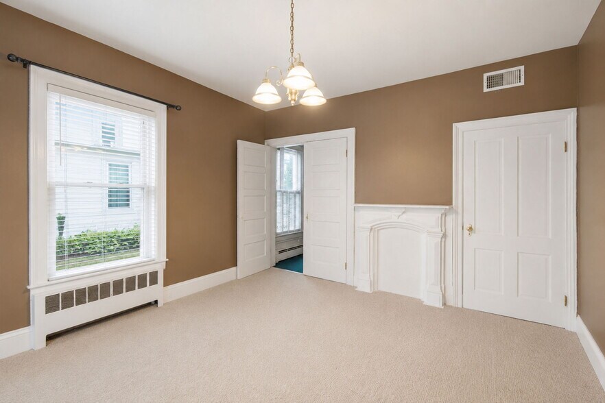 More Photos Of 147 N Ocean Ave, Patchogue Office For Sale