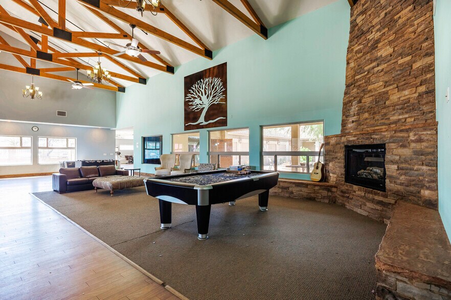 More Photos Of 16286 S Sunland Gin Rd, Arizona City Rehabilitation Center For Sale