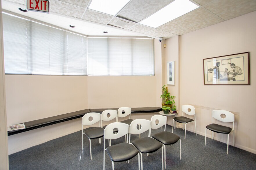 More Photos Of 7301 Stenton St, Philadelphia Medical For Sale