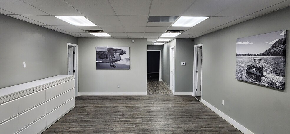 More Photos Of 205 E Walker Rd, Saint Johns Manufacturing For Sale