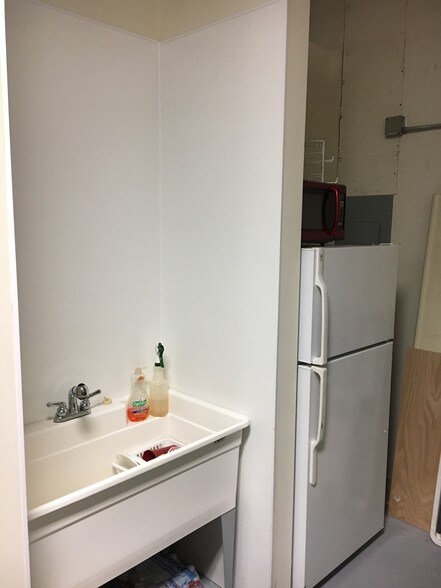 More Photos Of Suite 3, Bloomington Apartments For Lease