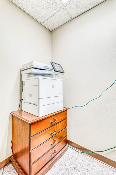 More Photos Of Sundland Park & Mesa Hills Dr., El Paso Office For Lease