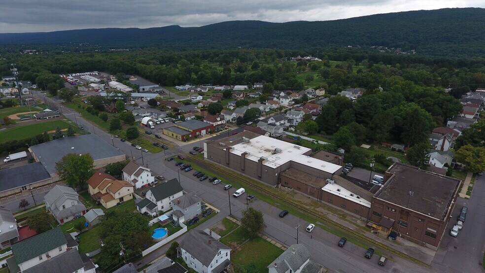 More Photos Of 508 Delaware Ave, West Pittston Warehouse For Sale