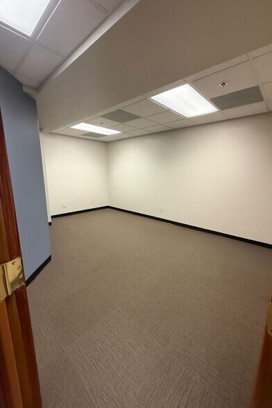 More Photos Of 101 River Dr N, Great Falls Office For Lease