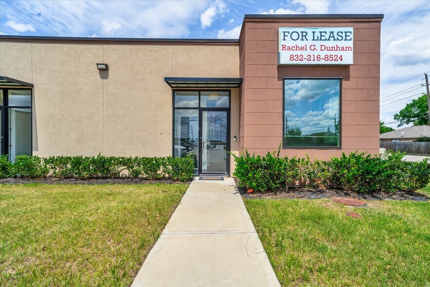 More Photos Of 3107 Elrod Rd, Katy Unknown For Lease