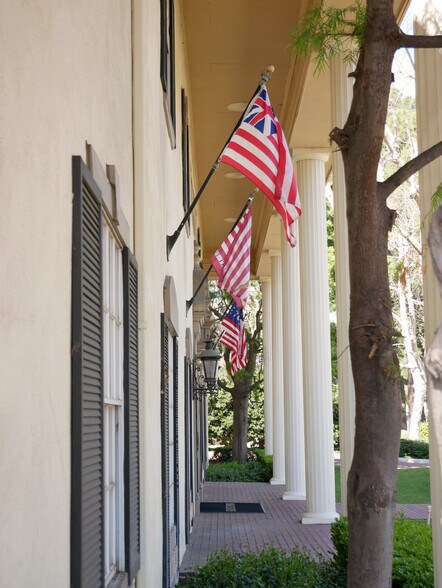 More Photos Of 250 N Golden Circle Dr, Santa Ana Office For Lease