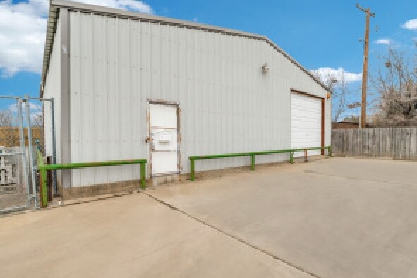 More Photos Of 1545 Everman Pky, Everman Specialty For Sale