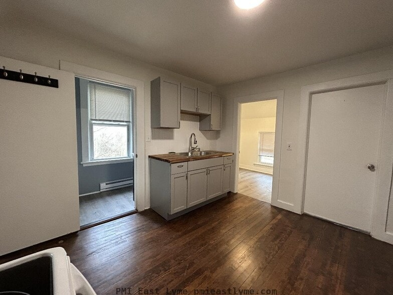 More Photos Of 50 School St, Groton Apartments For Sale