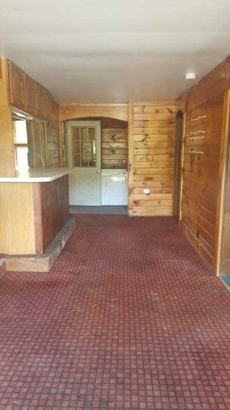 More Photos Of 2010-2012 Clayton Mill Rd, Mill River Specialty For Sale