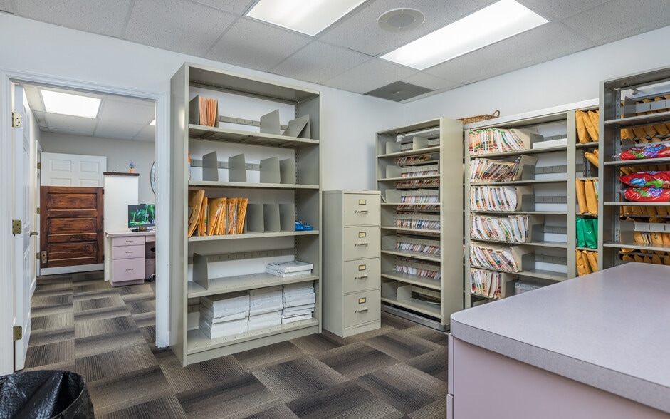 More Photos Of 150 Pondella Rd, North Fort Myers Medical For Sale