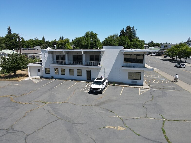 More Photos Of 403 W University Way, Ellensburg Hotel For Sale
