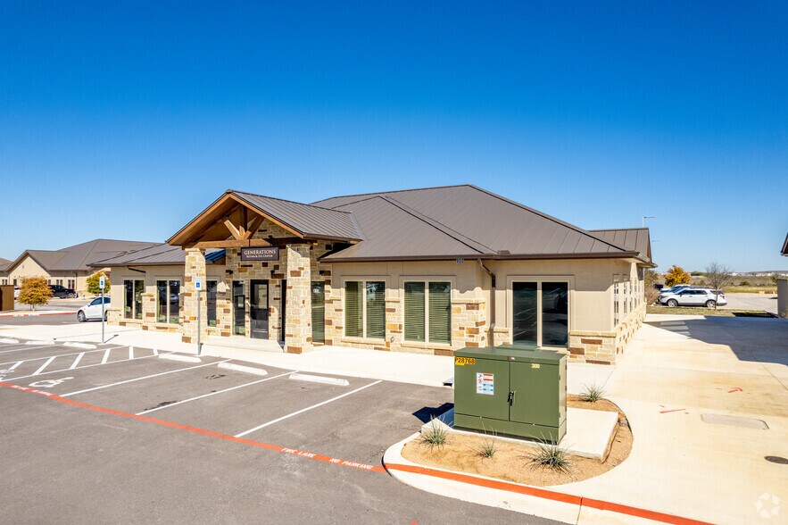 More Photos Of 790 Generations Dr, New Braunfels Unknown For Lease
