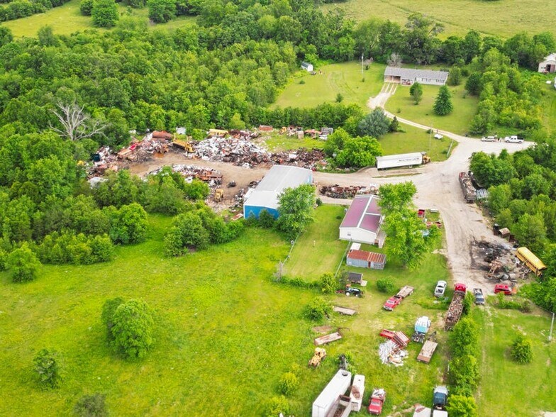 More Photos Of 1219 Private Road 1060, West Plains Recycling Center For Sale