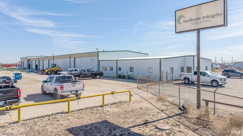 More Photos Of 8700 TX-338 Loop, Odessa Warehouse For Sale