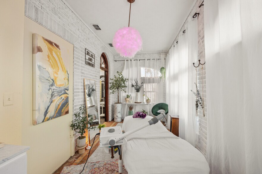 More Photos Of 919 N Monroe St, Tallahassee Freestanding For Lease