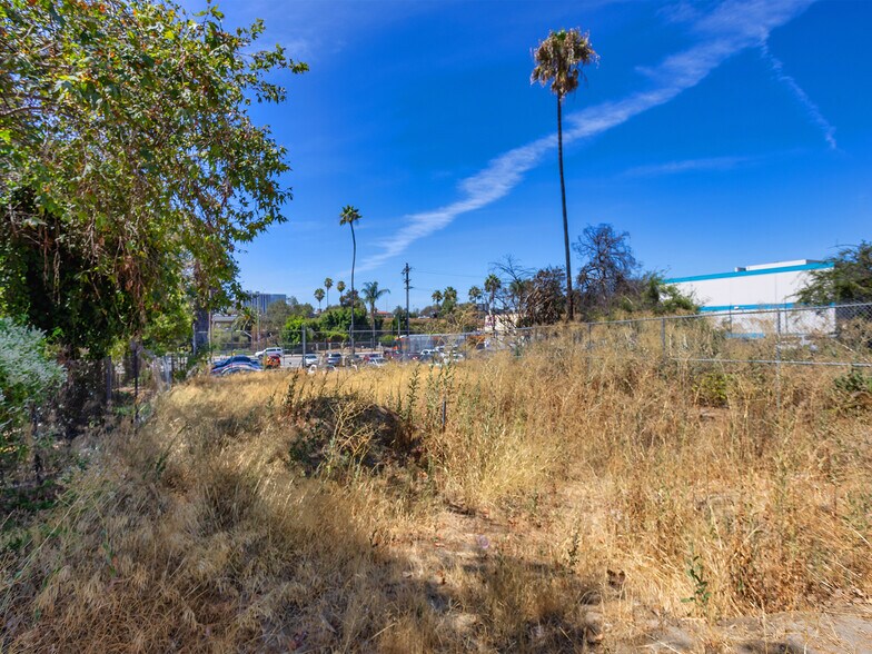 Primary Photo Of 1014 Bartlett St, Los Angeles Land For Sale