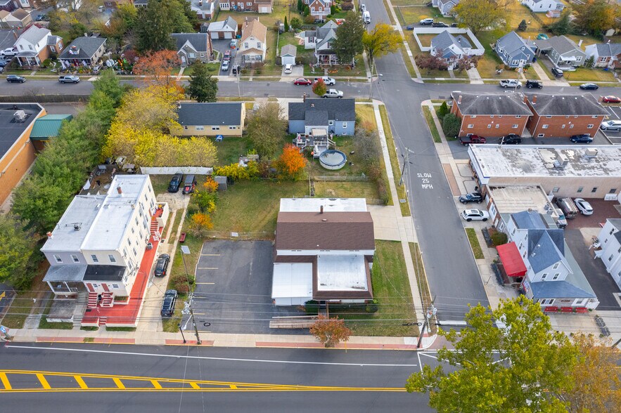 More Photos Of 40 W Kings Hwy, Mount Ephraim Office For Sale