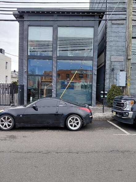 Primary Photo Of 422 Anderson Ave, Cliffside Park General Retail For Sale