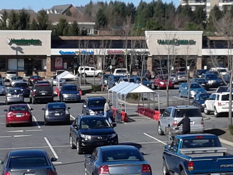 More Photos Of 100-178 Rolling Ridge Dr, State College Supermarket For Lease