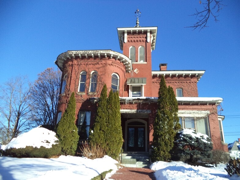 Primary Photo Of 1779 Elm St, Manchester Office For Lease