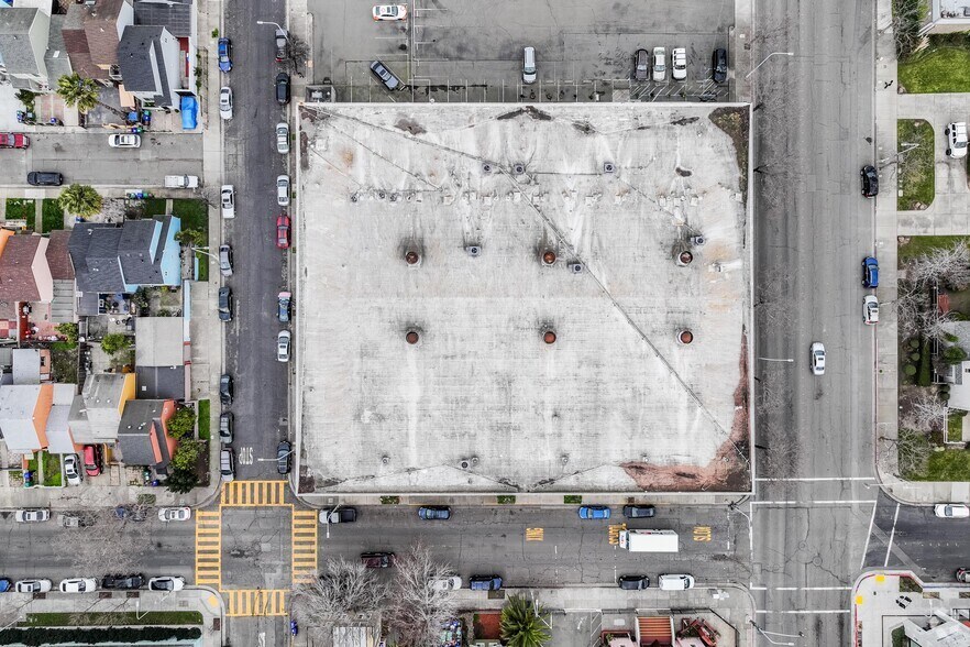 More Photos Of 217 Harbour Way, Richmond Distribution For Sale