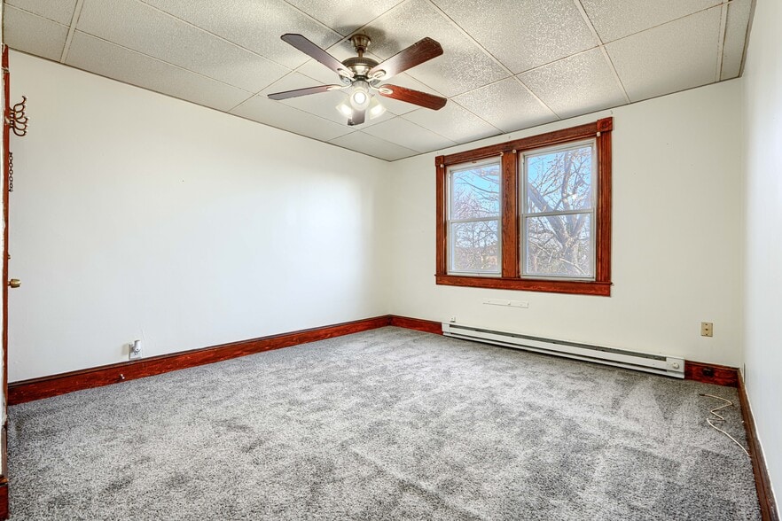 More Photos Of 10-14 E Overlea Ave, Baltimore Apartments For Sale