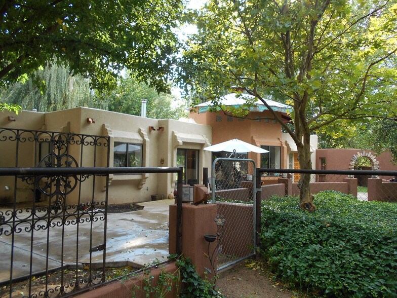 More Photos Of 143 E Walker Rd, Camp Verde Specialty For Sale