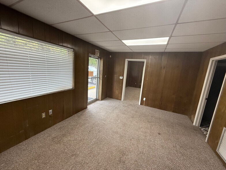 More Photos Of 2095 Silver Star Rd, Titusville Industrial For Sale