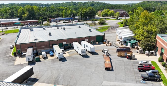 More Photos Of 227-229 Arnold Mill Rd, Woodstock Light Distribution For Lease