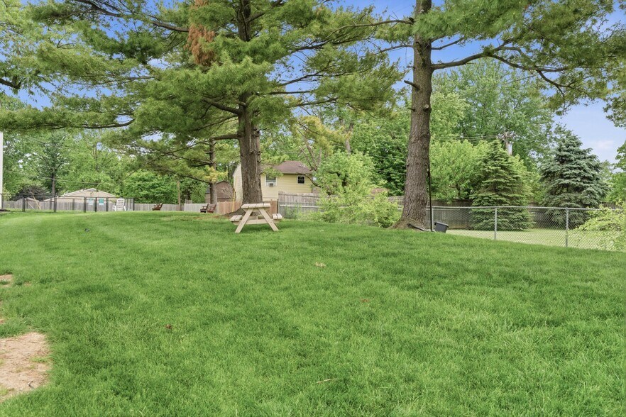 More Photos Of 1631 Jackson Ln, Middletown Multifamily For Sale
