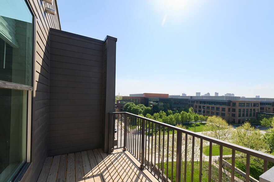 More Photos Of 1055 Yard St, Grandview Heights Apartments For Lease