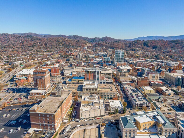 More Photos Of 14 O'Henry Ave, Asheville Loft Creative Space For Lease