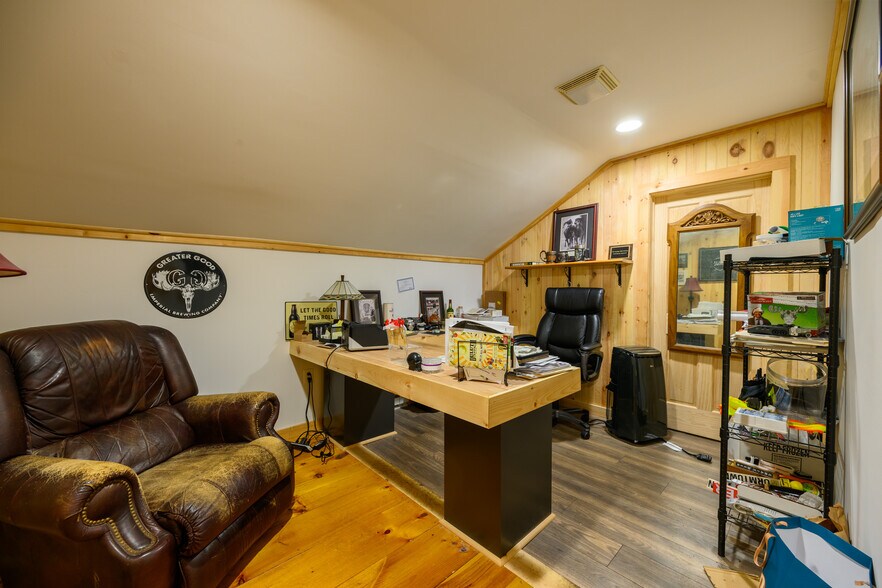 More Photos Of 16 Holland Rd, Wales Bar For Sale