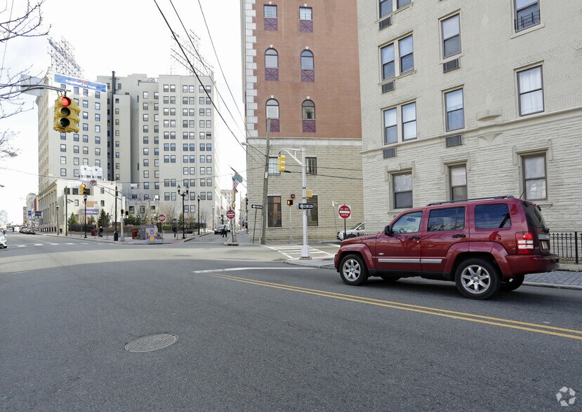 More Photos Of 151 SIP Ave, Jersey City Apartments For Sale