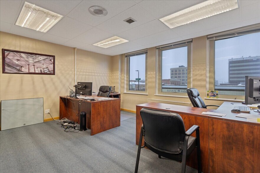 More Photos Of 1803-1807 Capitol Ave, Cheyenne Office For Sale