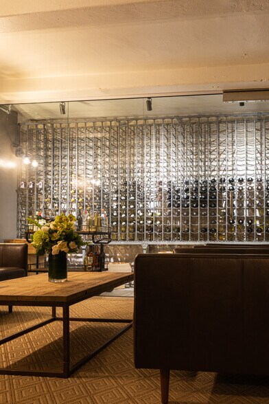 More Photos Of 6 E Eager St, Baltimore Office For Lease