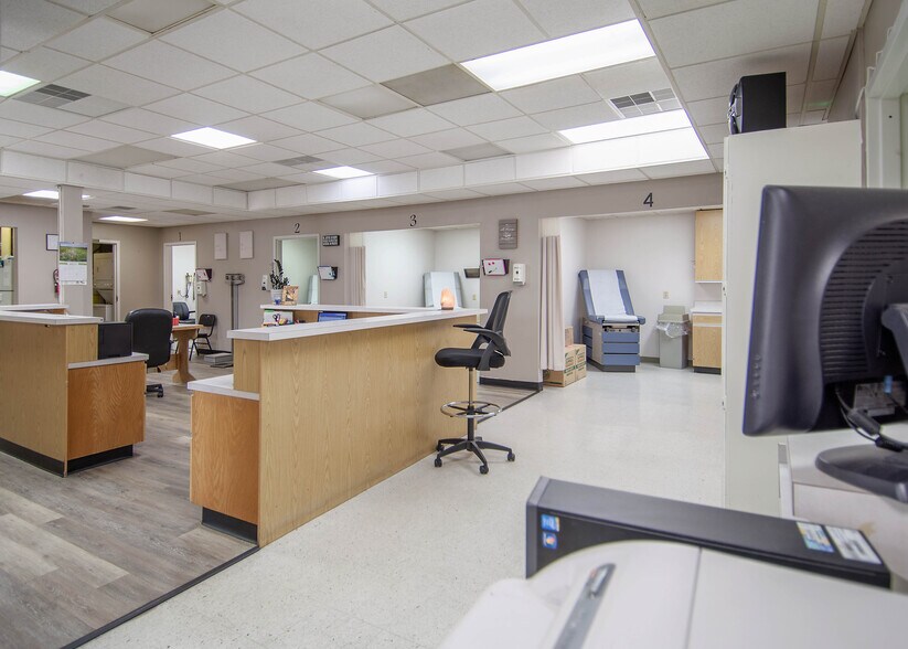More Photos Of 750 Salem Dr, Owensboro Medical For Lease