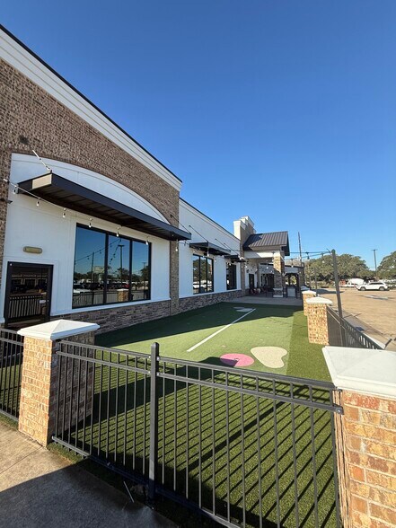 More Photos Of 1425 FM 1463 Rd, Katy Storefront For Sale