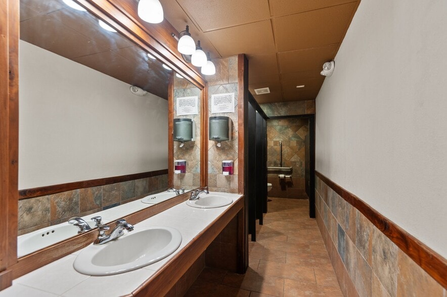 More Photos Of 226 Pamlico St, Belhaven Restaurant For Sale