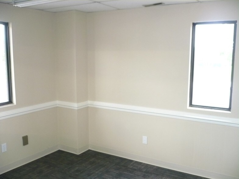 More Photos Of 2249 Goodyear Blvd, Danville Truck Terminal For Lease