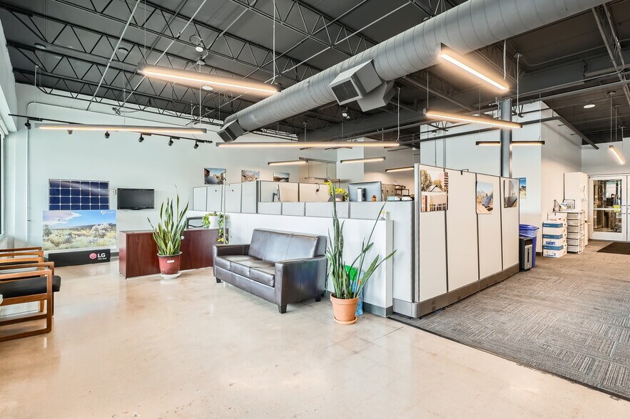 More Photos Of 888 Federal Blvd, Denver Warehouse For Lease