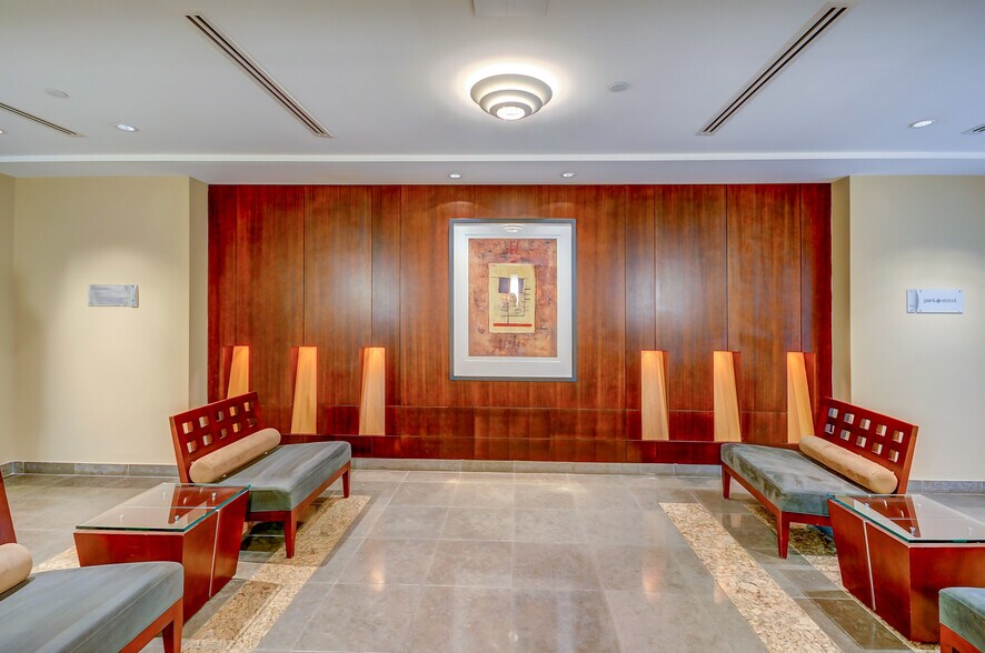 More Photos Of 1000 Brickell Ave, Miami Office For Lease
