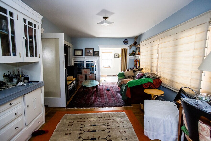 More Photos Of 219 John St, Oakland Apartments For Sale